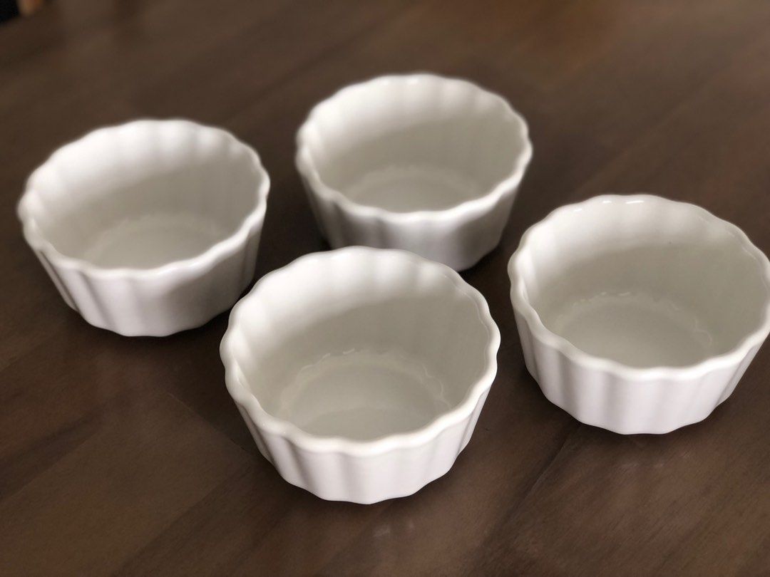 IKEA Vardagen Pie Dish, Furniture & Home Living, Kitchenware