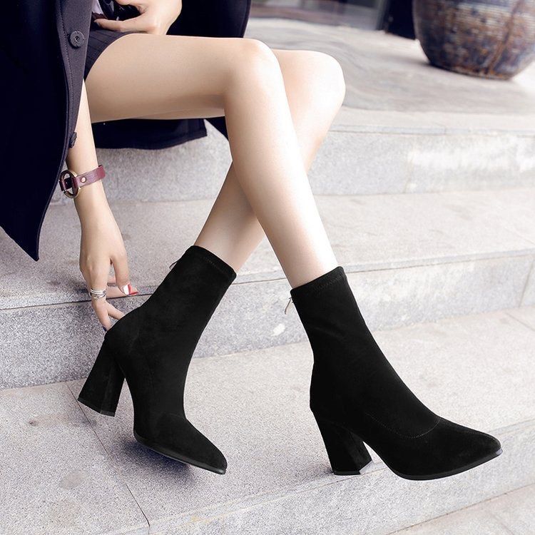 Korean 2025 black boots