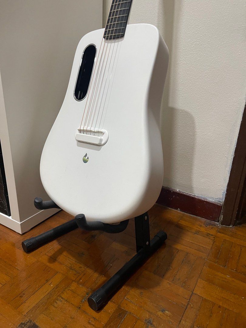 LAVA ME 2 Guitar, Hobbies & Toys, Music & Media, Musical Instruments on ...