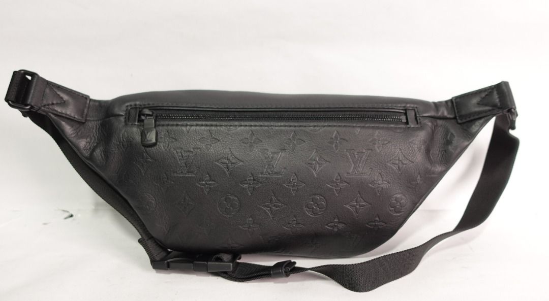 Shop Louis Vuitton Discovery 2022 SS Discovery Bumbag (M46108) by