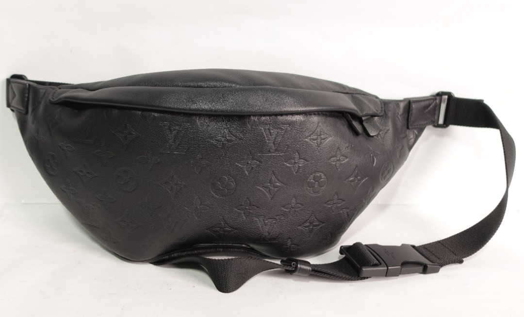 Customer Reviews Louis Vuitton Shadow Black Discovery Bumbag Review (TOP  QUALITY, 1:1 Reps, Pls Contact Whatsapp at +8618559333945 to make an order  or check details. Wholesale and retail worldwide.) : r/Suplookbag