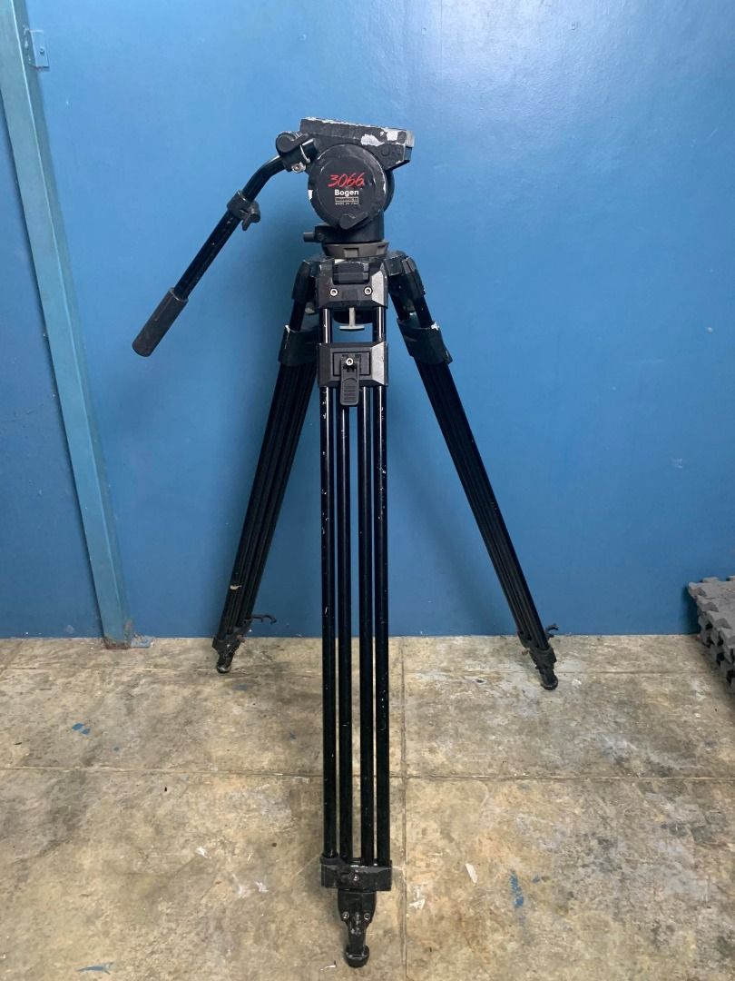 Manfrotto Bogen 3066 Fluid Head with 3192 Heavy Duty Tripod, Photography, Photography