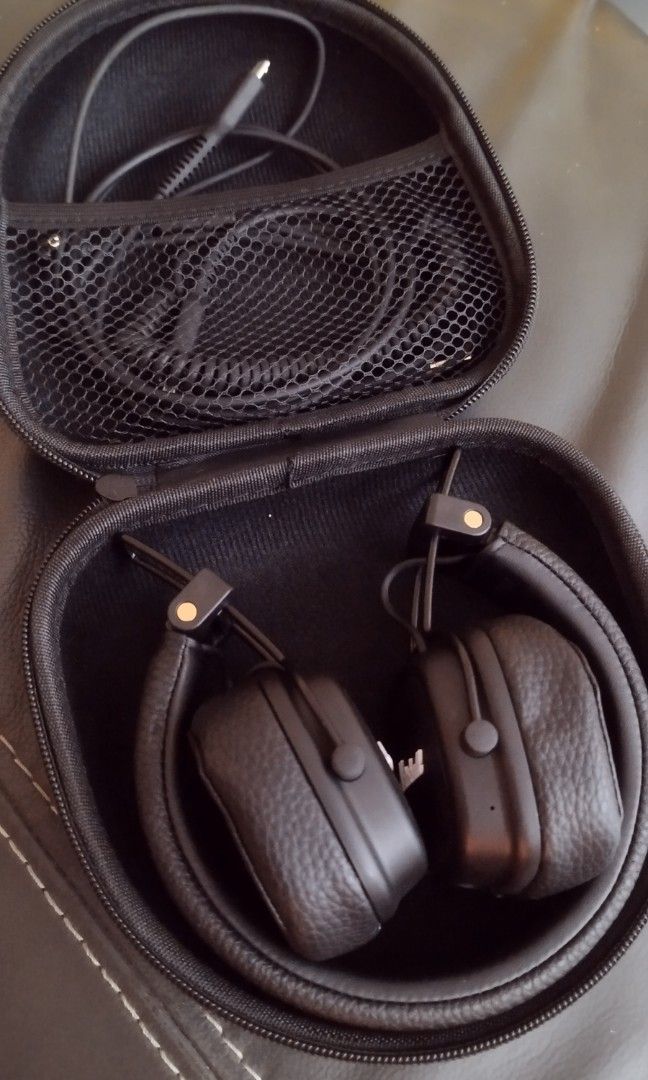 Marshall Major Bluetooth Headphones, Audio, Headphones  Headsets on  Carousell