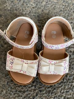 (Category: ) located in . Submitted by nestingmomma (Listing ID 1196073564, Image 1). Description: .