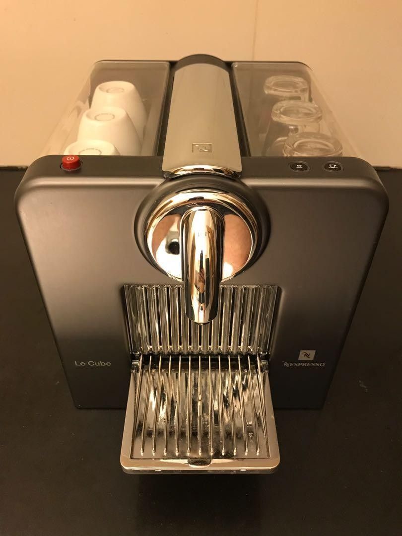 Charles Keasing Seletøj Ulydighed Nespresso le cube Coffee Machine, TV & Home Appliances, Kitchen Appliances,  Coffee Machines & Makers on Carousell