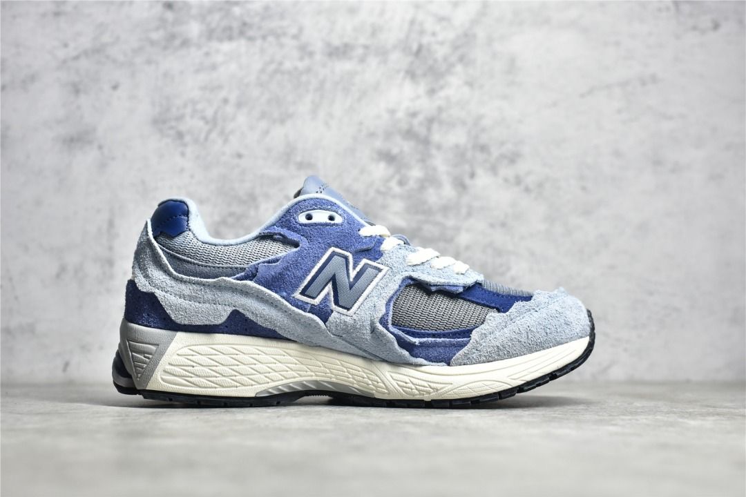 New Balance 2002R Protection Pack Light Arctic Grey Purple shoes, Men's  Fashion, Footwear, Sneakers on Carousell