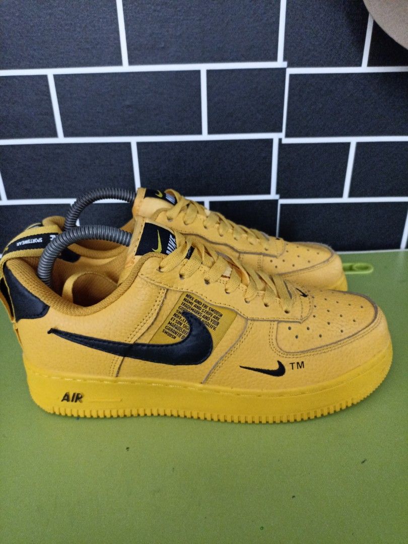 Af1 utility deals yellow