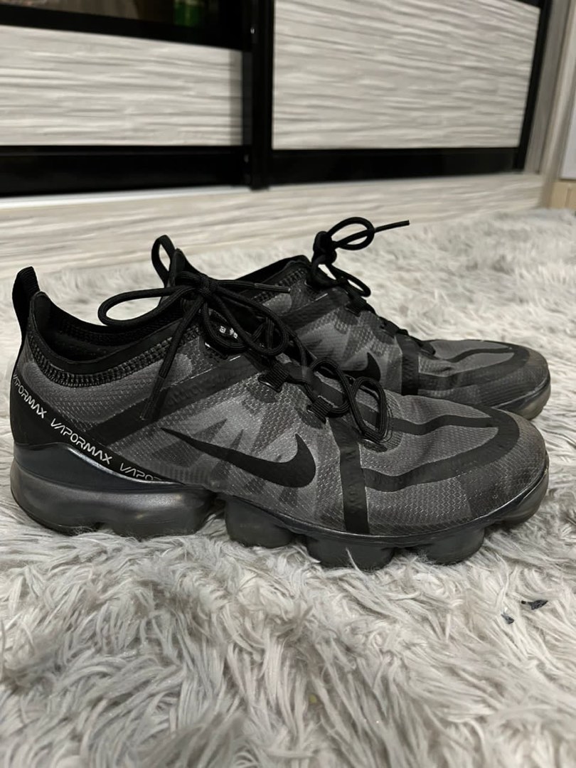 Vapormax discount ghost black