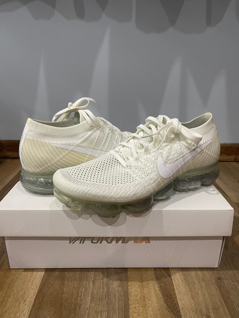 Nike Vapormax White Christmas