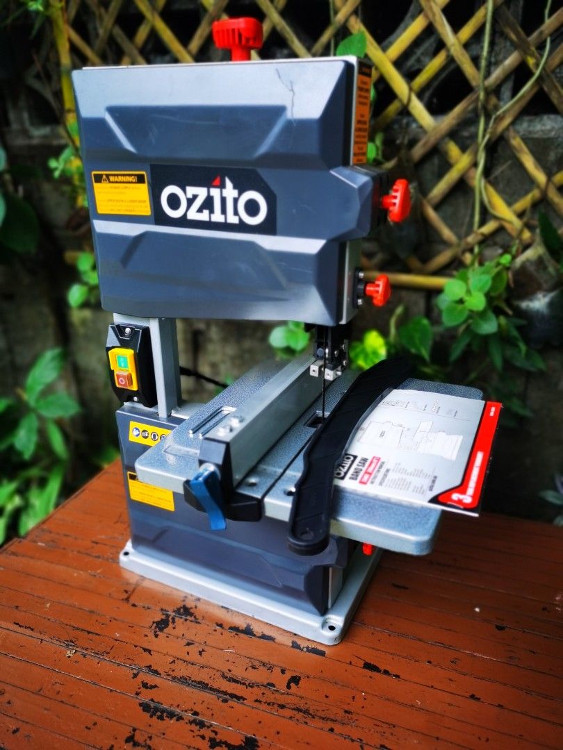 Ozito bandsaw, Commercial & Industrial, Construction Tools & Equipment