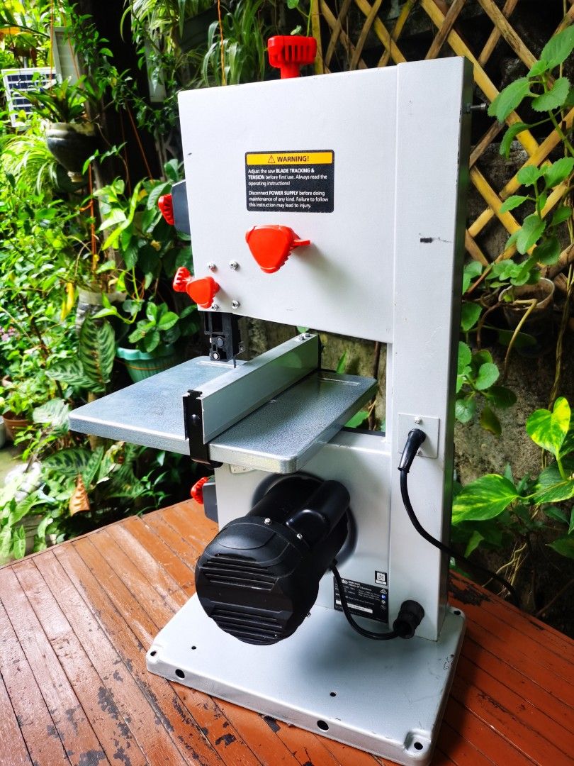 Ozito bandsaw, Commercial & Industrial, Construction Tools & Equipment