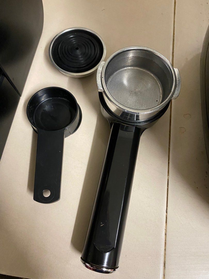 Philips Saeco Poemia Espresso coffee Machine, TV & Home Appliances