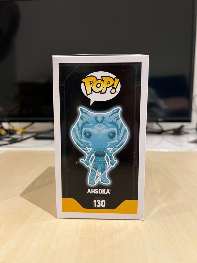 Funko Pop Ahsoka LA Comic Con exclusive (Glow in the dark), Hobbies
