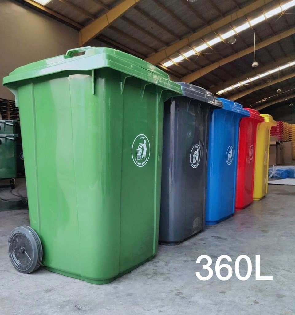 ROLLING TRASH BIN 360L, Furniture & Home Living, Cleaning & Homecare