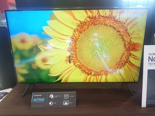 Samsung Crystal 4K Smart Tv 2022 Model