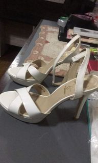 (Category: ) located in . Submitted by maealcs (Listing ID 1107029930, Image 1). Description: .