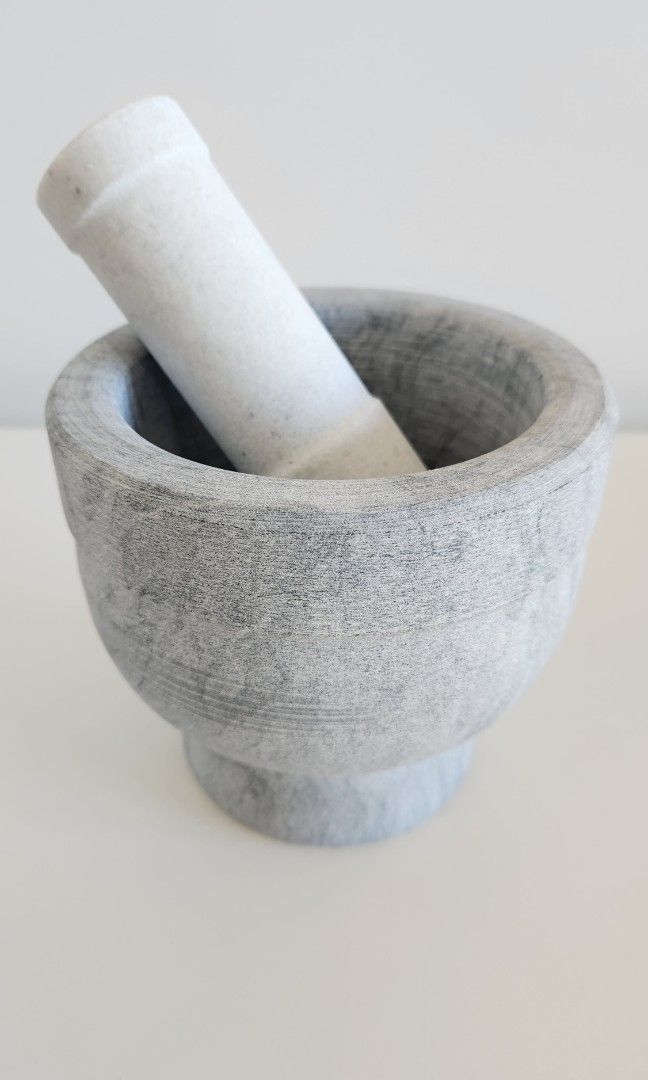 Stone Mortar and Pestel, 傢俬＆家居, 廚具和餐具, 炊具及配件 Carousell