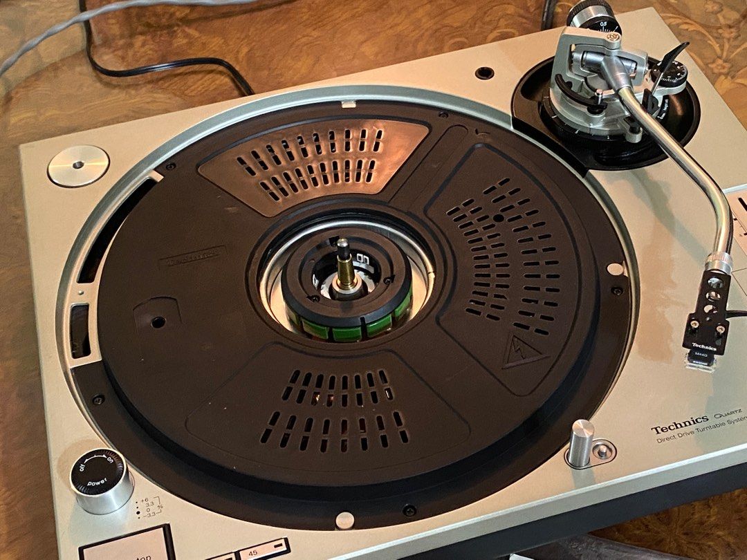 Technics SL1200 MK3D silver, Audio, Soundbars, Speakers & Amplifiers