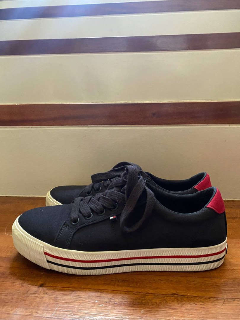 tommy hilfiger sneakers