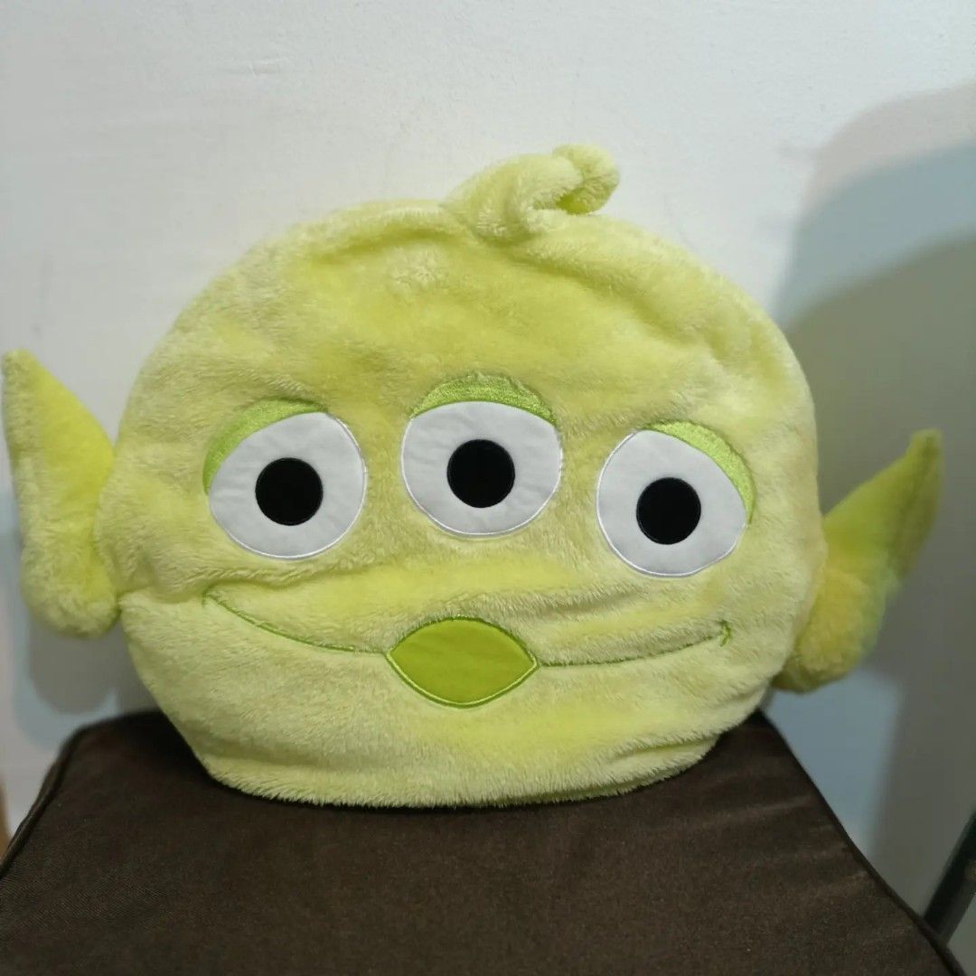 Toy Story Alien head pillow (Category: Plushies & Soft Toys) located in Valenzuela. Submitted by NA_MI (Listing ID 1196073485, Image 2). Description: Good as new Washed.
