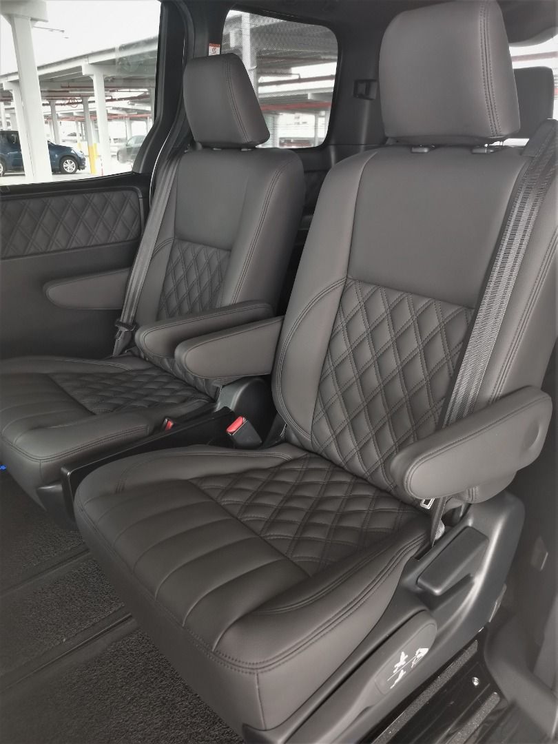 Toyota noah top seat covers