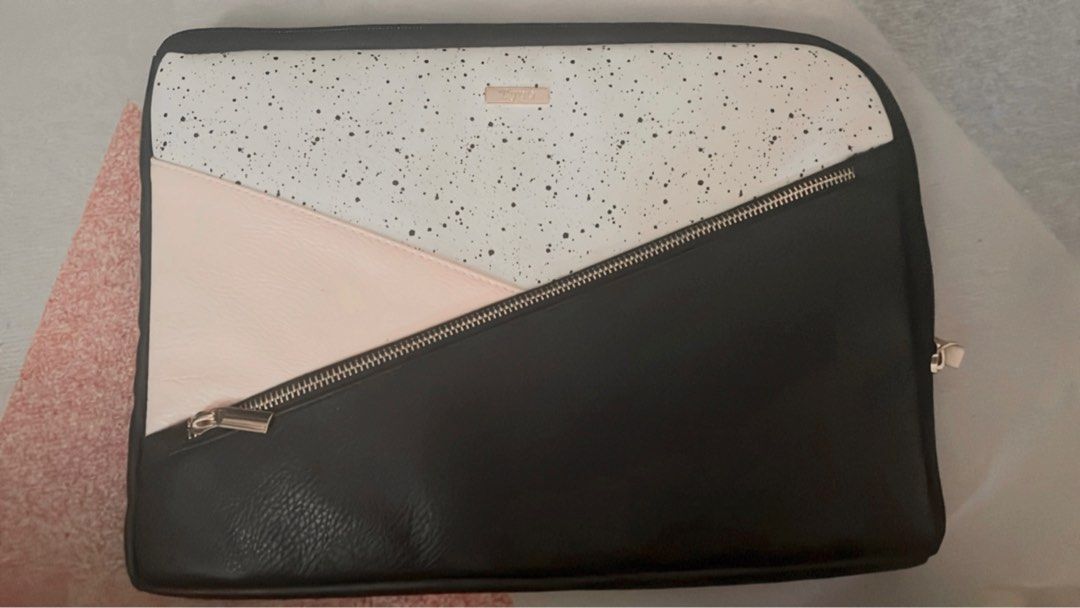 Typo premium laptop case 2025