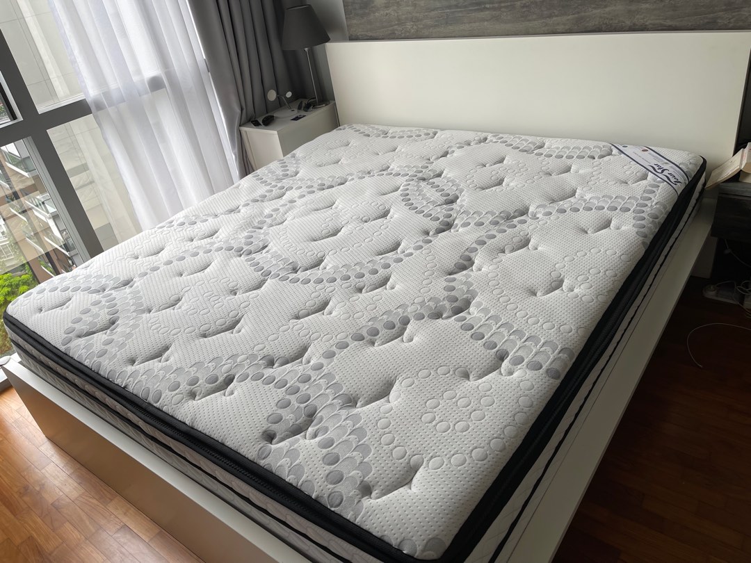 UK king size bed and mattress, Furniture & Home Living, Furniture, Bed