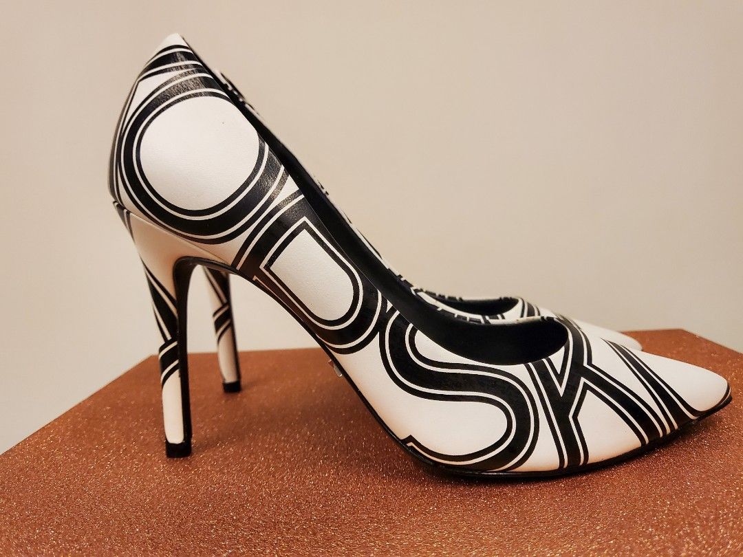 Used once: Michael Kors Claire Graphic Logo Leather Pump, Women's Fashion,  Footwear, Heels on Carousell