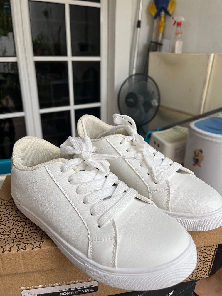 North star best sale white sneakers