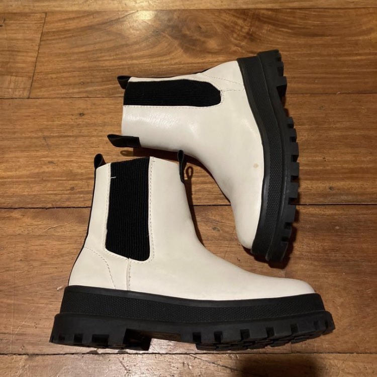chelsea boots women zara