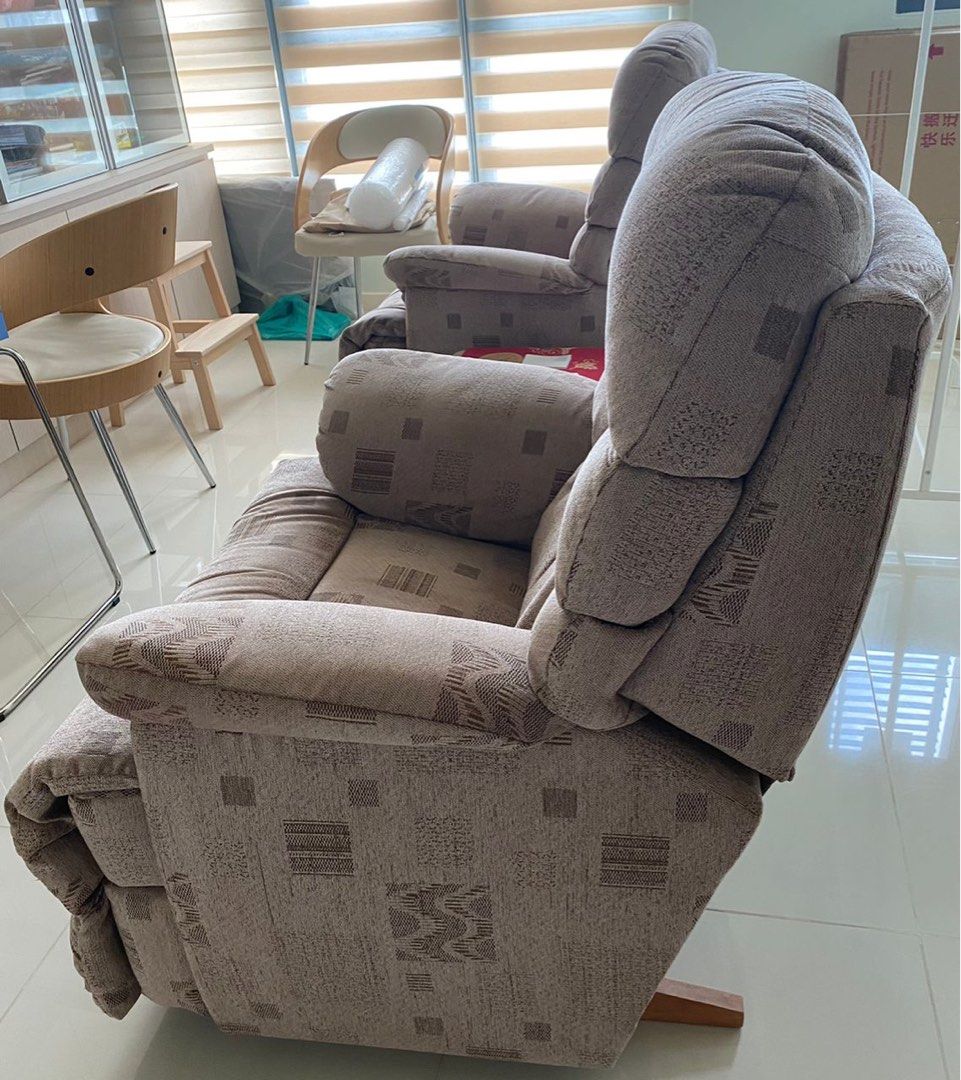 1x Single Seater Lazy Boy Recliner Rocker sofa Furniture Home