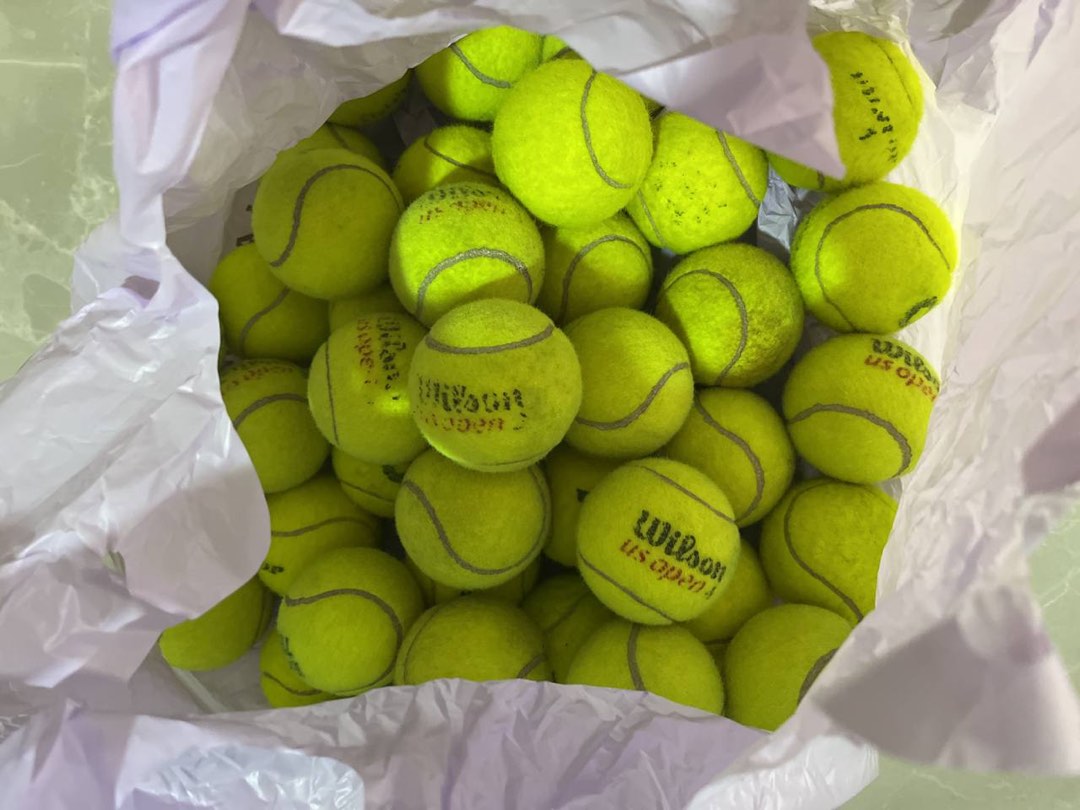 43 Tennis Balls, Sports Equipment, Sports & Games, Racket & Ball Sports