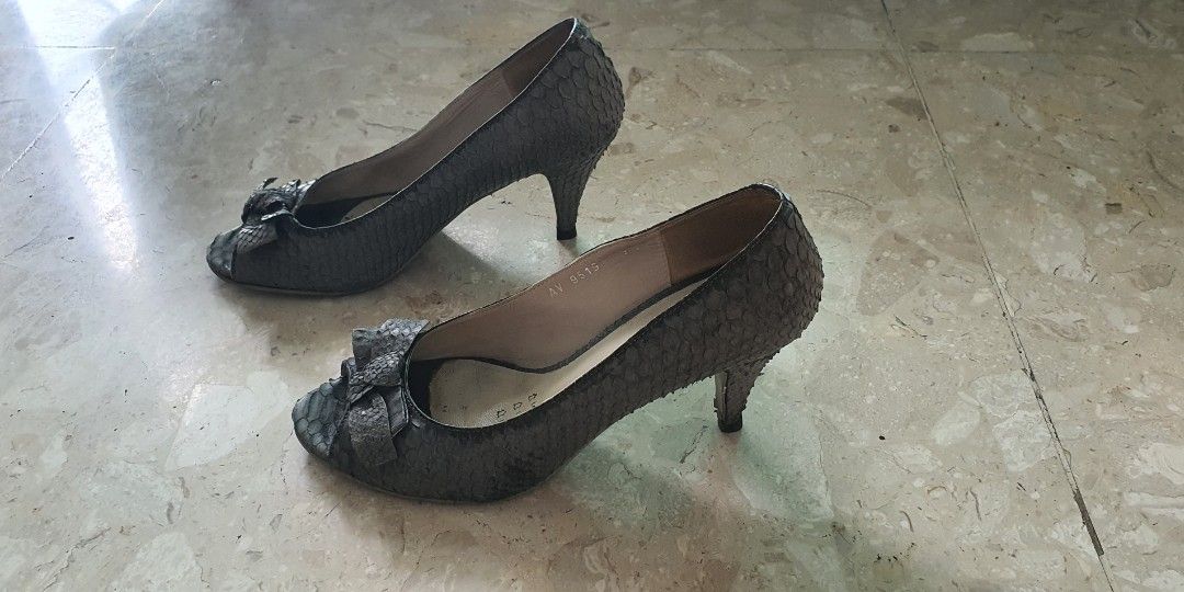 Ladies size cheap 38 shoes