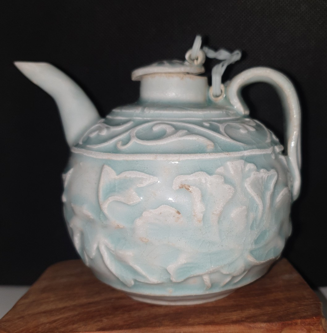 Song Yuan Greenish White Porcelain 南宋金元青白瓷模印牡丹缠枝纹帶