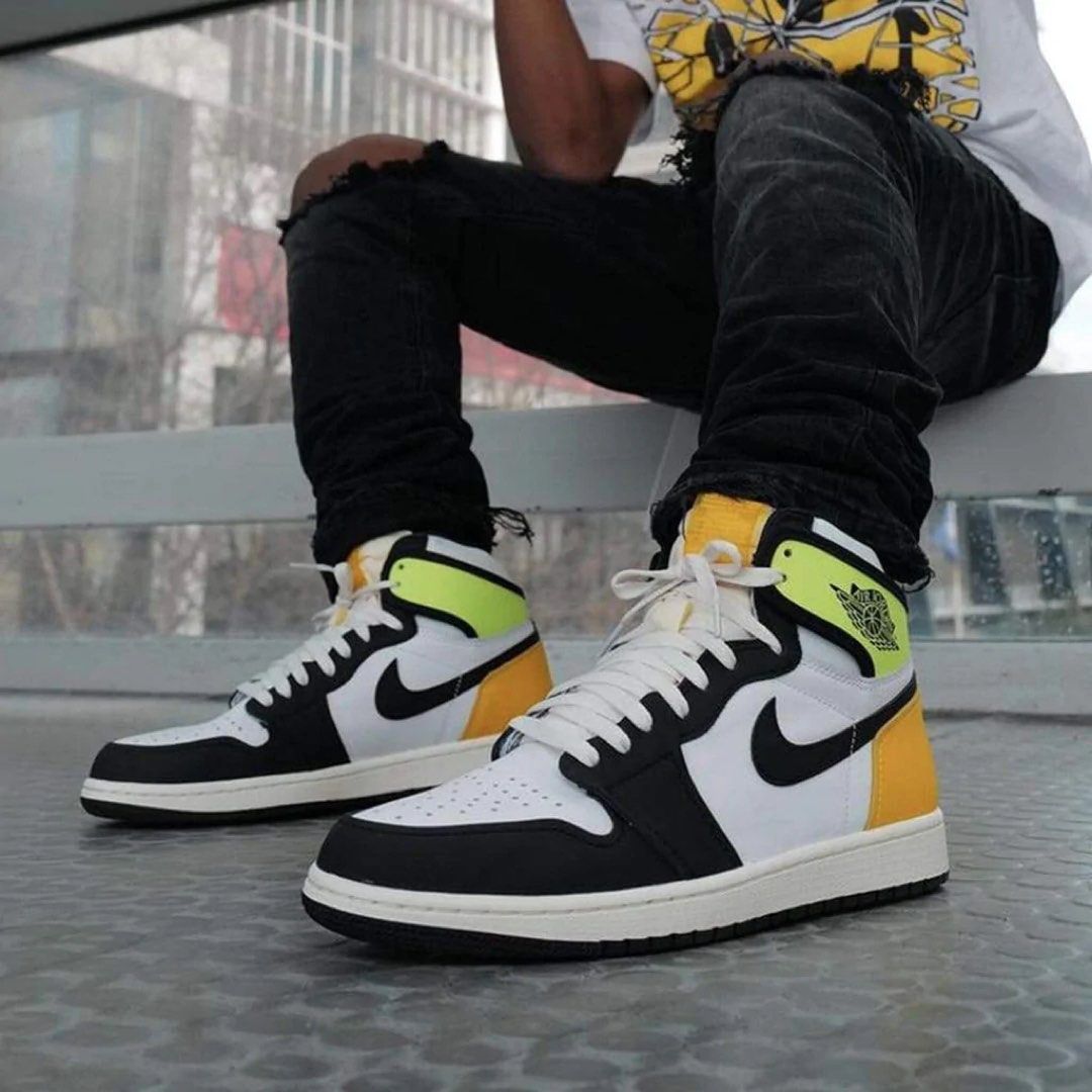 Air Jordan 1 Volt
