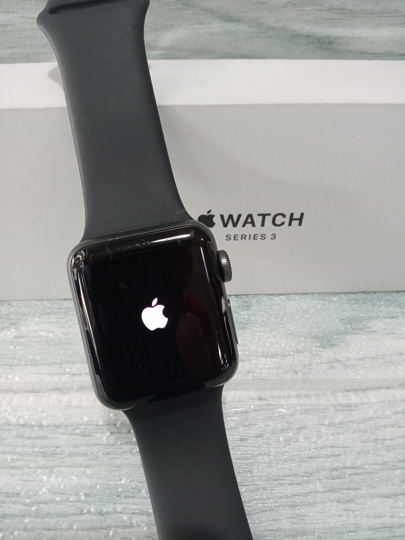 Apple watch series store 3 and water