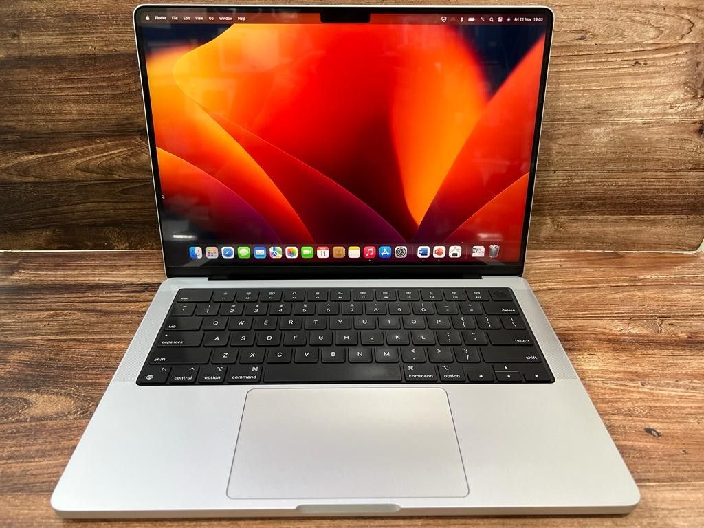 美品 Apple MacBookPro 16インチ M1Pro MK193J/A MacBook Pro 16.2
