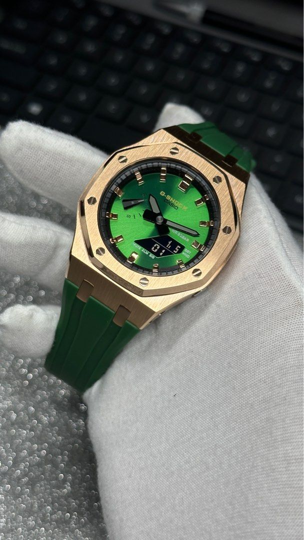 G shock top gold face