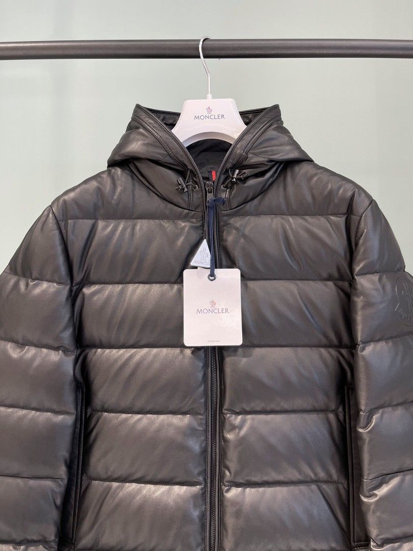 Moncler black label discount