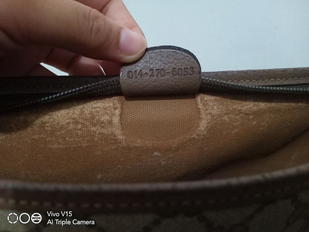 auth.gucci clutch (Category: Luxury Bags & Wallets) located in Tagum. Submitted by luxbagelyas (Listing ID 1196274343, Image 2). Description: Good condition normal sign of use only no major issues maganda pa Di po lagkit ang loob.