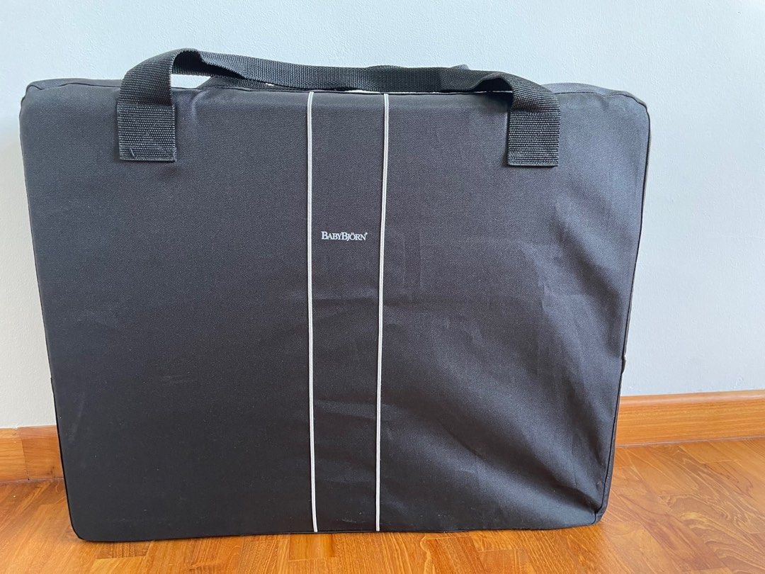 Baby Bjorn Travel Crib + 2 bedsheets included, Babies & Kids, Baby