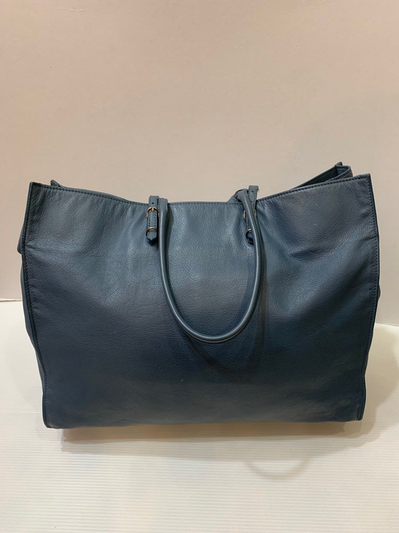 Balenciaga tote bag, Luxury, Bags & Wallets on Carousell