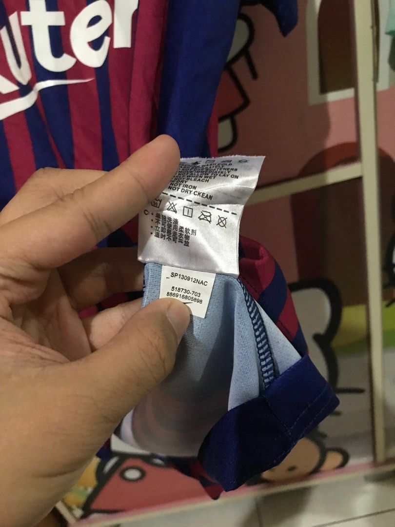 Barcelona 19/20 Messi Home Jersey, Men's Fashion, Activewear on Carousell