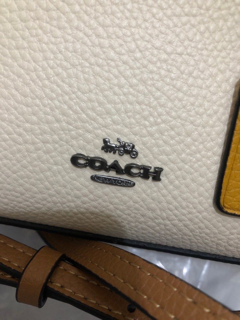 Coach micro zoe, Barang Mewah, Tas & Dompet di Carousell