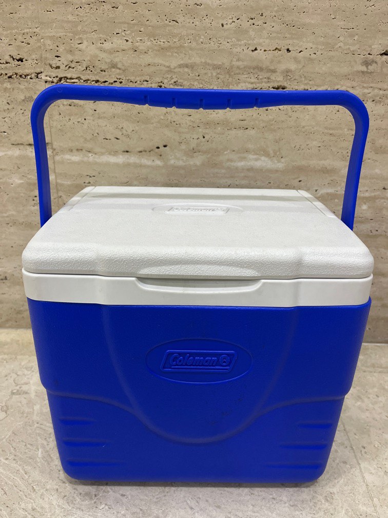 Coleman Cooler Box model 6209, Sports Equipment, Hiking & Camping on