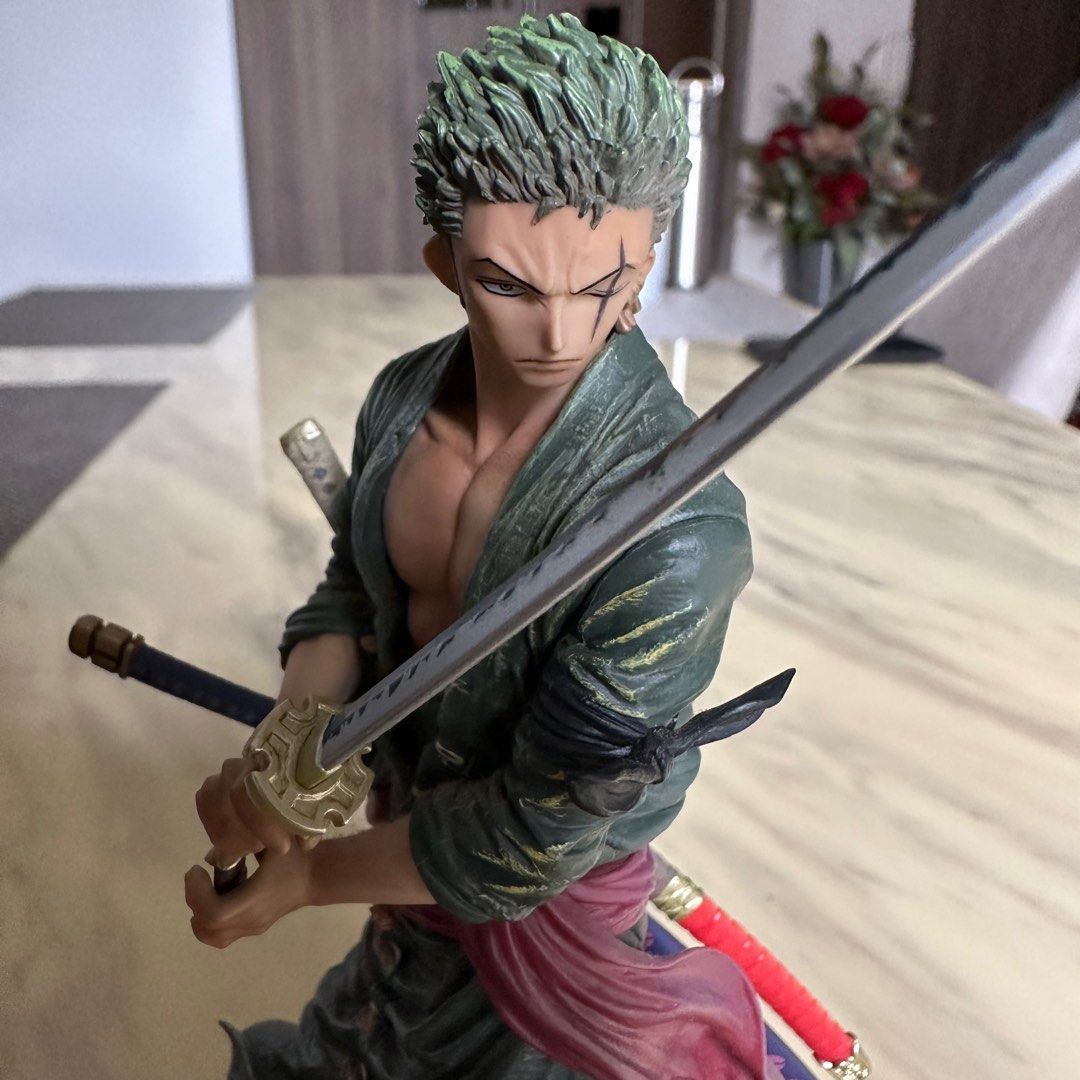 CRANEKING One Piece Zoro Creator X Creator figurine, Hobbies & Toys