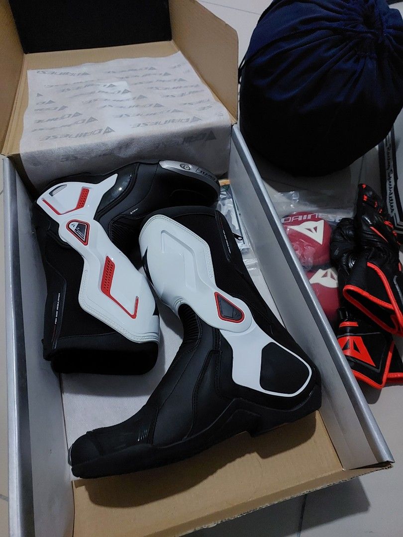 Dainese boot, Motorcycles, Motorcycle Accessories on Carousell