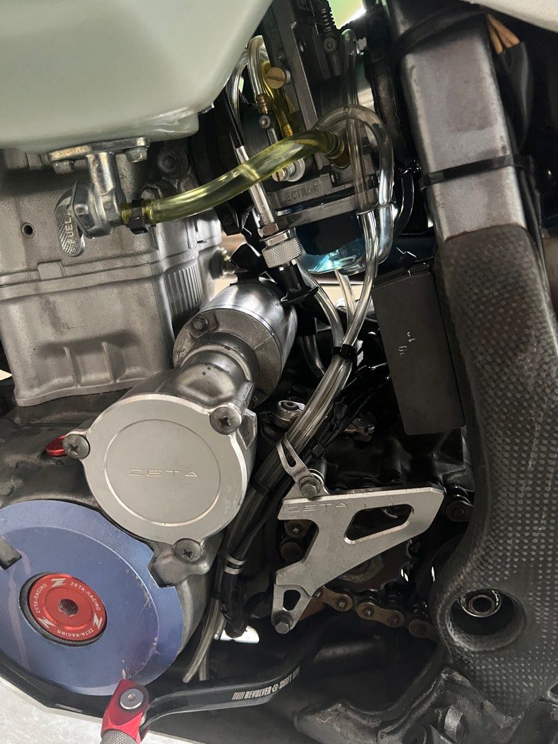 Drz400sm drz Lectron 38mm carburetor, Motorcycles, Motorcycle