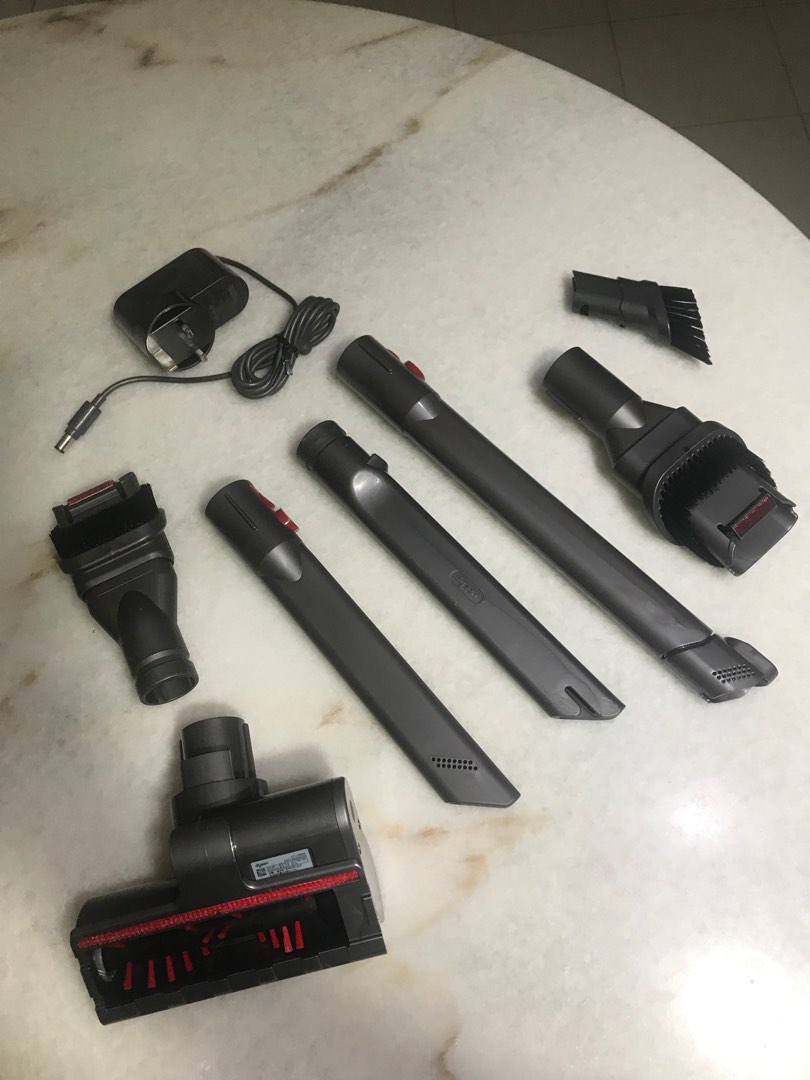 Dyson V7 Fluffy + Attachments, Furniture & Home Living, Cleaning