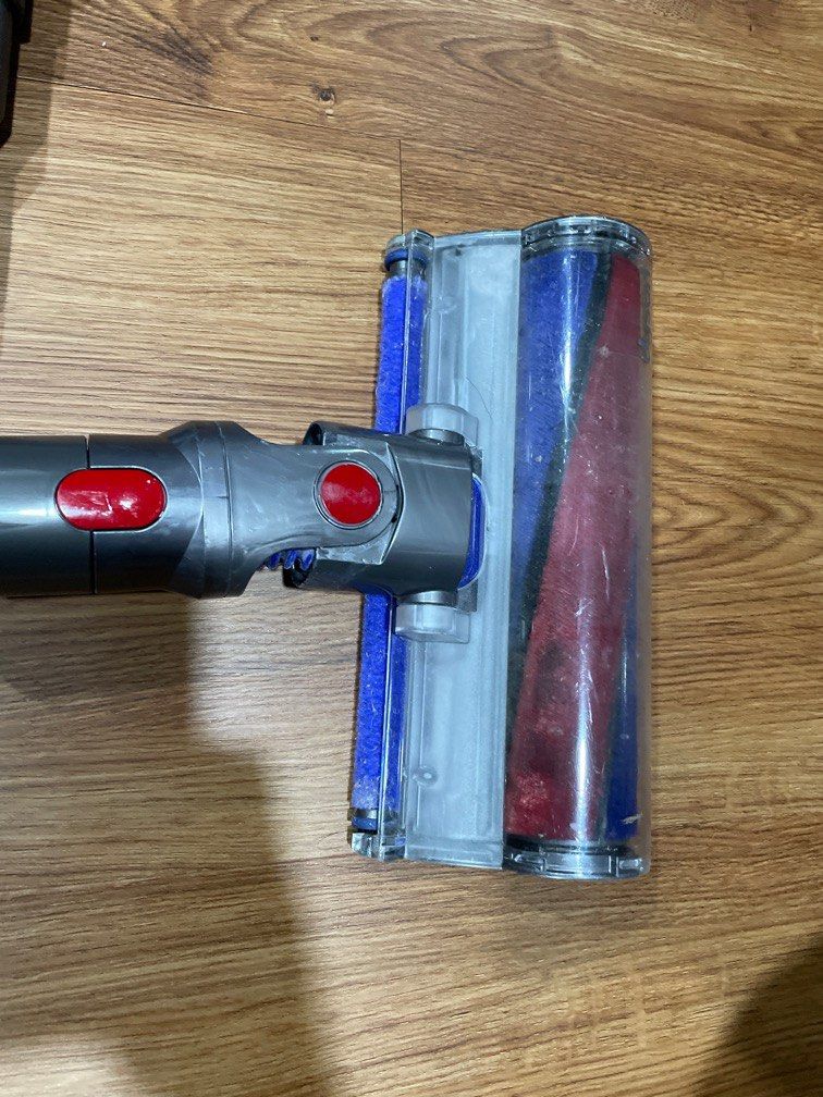 dyson v8 fluffy, TV & Home Appliances, Vacuum Cleaner & Housekeeping on
